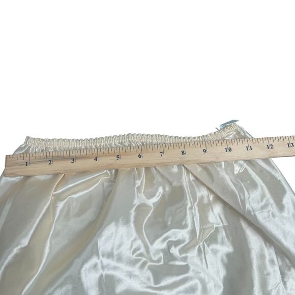 VTG 70s Beige Half Slip Sz S Side Slit Kayser 100% Nylon Tricot Satin USA Made - Picture 4 of 7